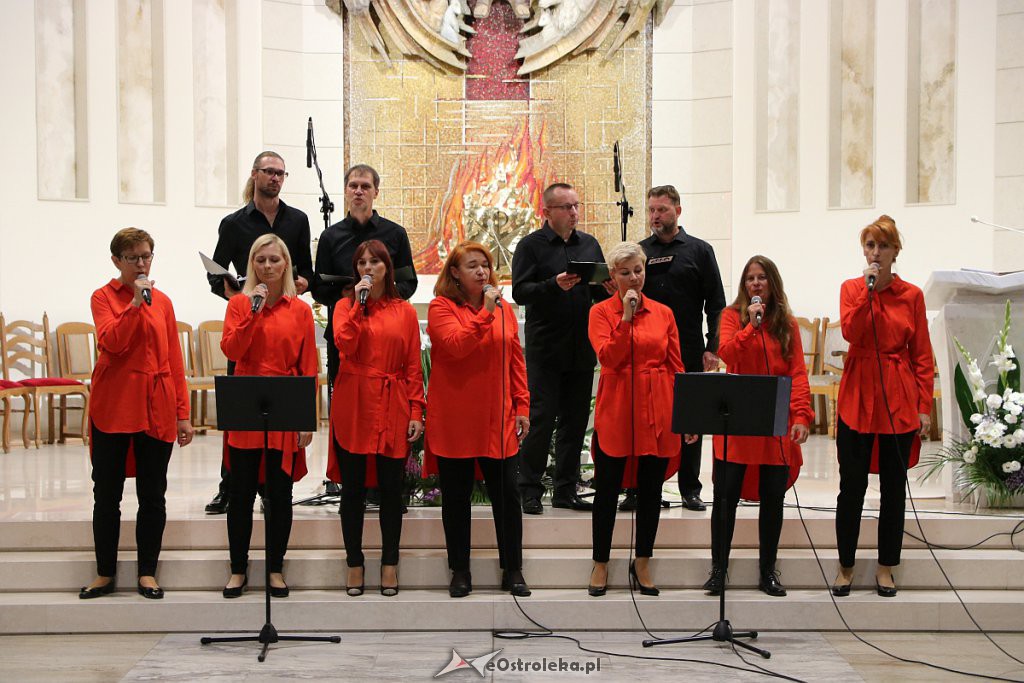 W kościele pw. św. Franciszka rozbrzmiało gospel [22.09.2019] - zdjęcie #3 - eOstroleka.pl