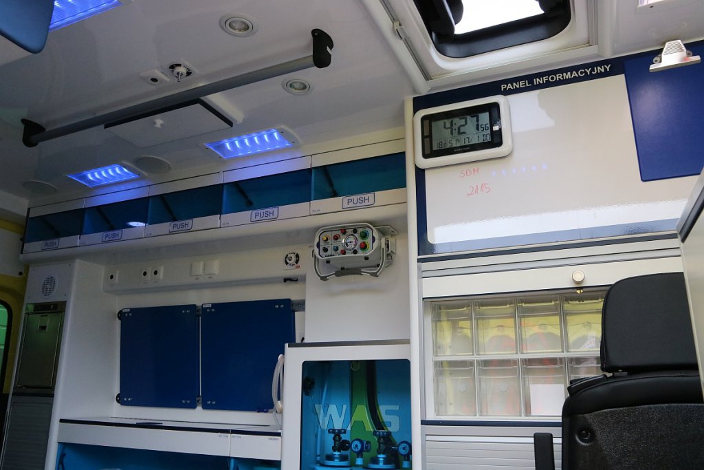 Cztery nowe karetki trafiły do ostrołęckiego Meditransu [23.09.2019] - zdjęcie #3 - eOstroleka.pl