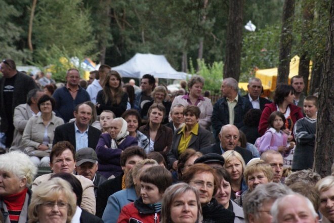 Dożynki w Kadzidle (05.09.2010) - zdjęcie #7 - eOstroleka.pl