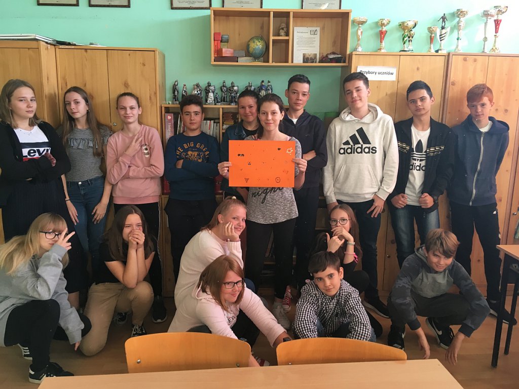 Międzynarodowy Dzień Kropki w SP nr 2 [ZDJĘCIA] - zdjęcie #1 - eOstroleka.pl