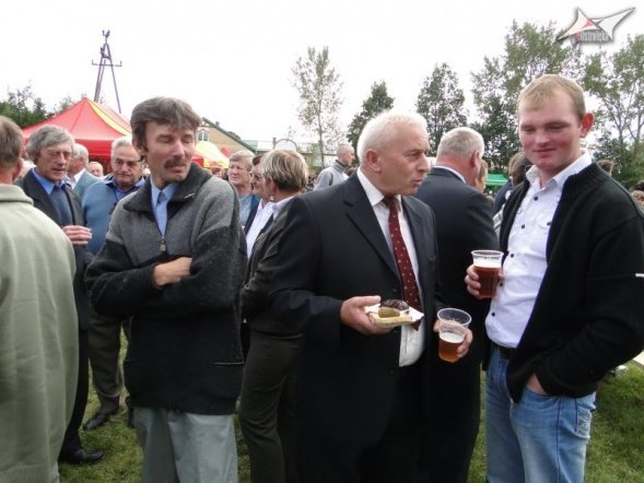 Dożynki w Olszewo-Borkach (05.09.2010) - zdjęcie #75 - eOstroleka.pl