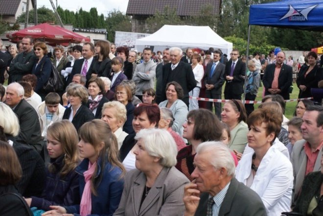 Dożynki w Olszewo-Borkach (05.09.2010) - zdjęcie #40 - eOstroleka.pl