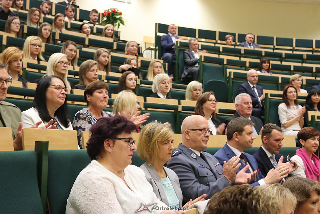 Inauguracja roku akademickiego WSAP [27.09.2019] - zdjęcie #18 - eOstroleka.pl