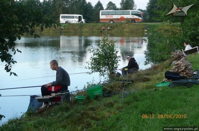 Zawody w wędkarstwie spławikowym o „Puchar Burmistrza Myszyńca” (05.09.2010) - zdjęcie #2 - eOstroleka.pl