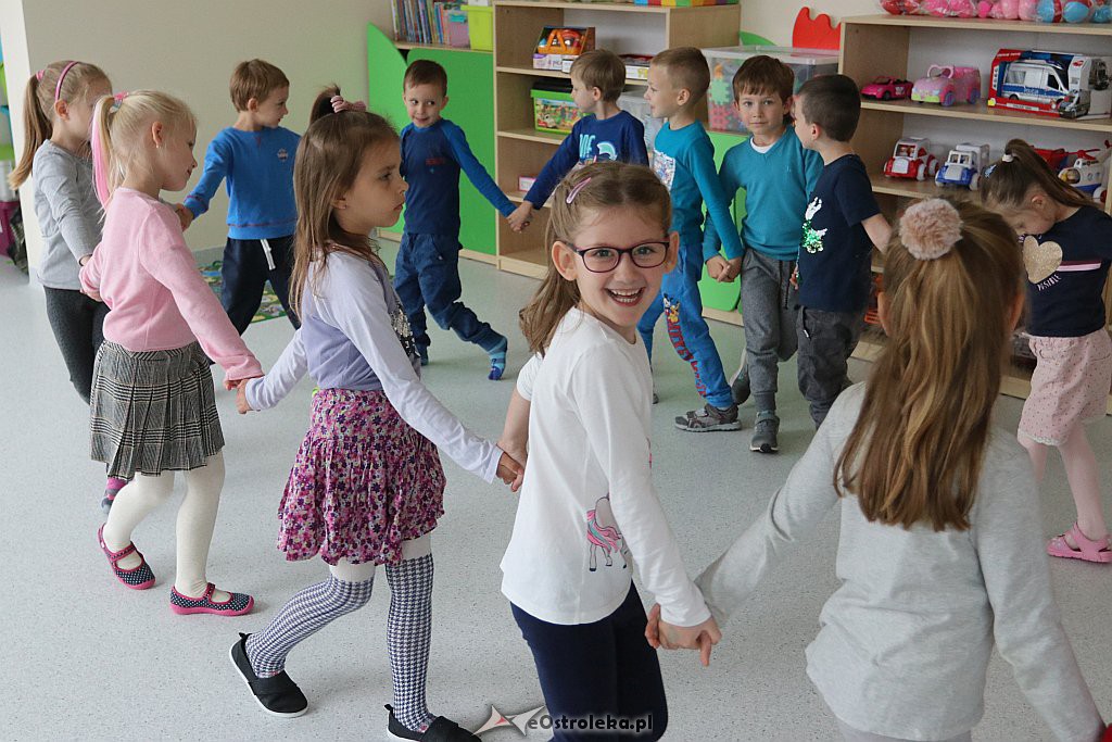 Otwarcie Akademii Maluchów przy ul. Hubalczyków [01.10.2019] - zdjęcie #7 - eOstroleka.pl