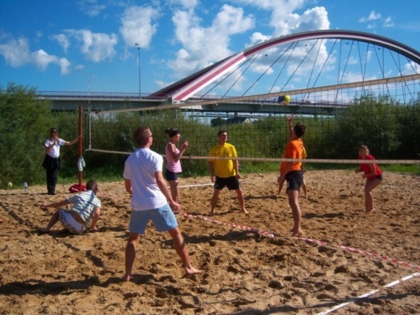 Turniej plażowej piłki siatkowej (04.09.2010) - zdjęcie #65 - eOstroleka.pl