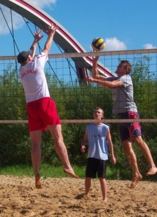 Turniej plażowej piłki siatkowej (04.09.2010) - zdjęcie #34 - eOstroleka.pl