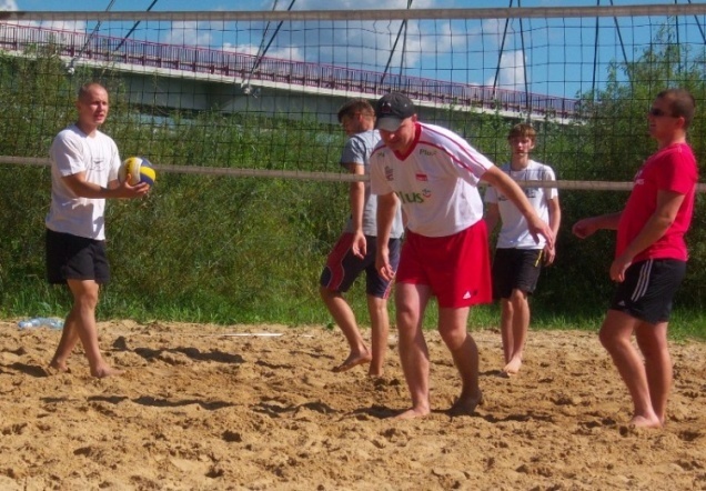 Turniej plażowej piłki siatkowej (04.09.2010) - zdjęcie #33 - eOstroleka.pl
