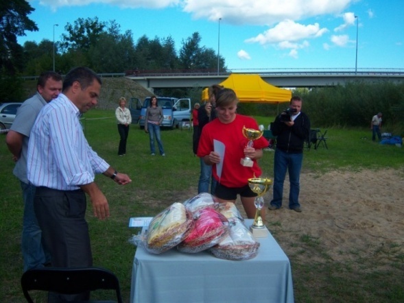 Turniej plażowej piłki siatkowej (04.09.2010) - zdjęcie #8 - eOstroleka.pl