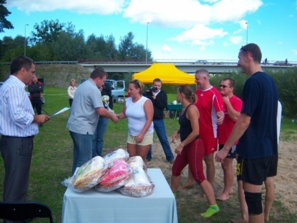 Turniej plażowej piłki siatkowej (04.09.2010) - zdjęcie #6 - eOstroleka.pl