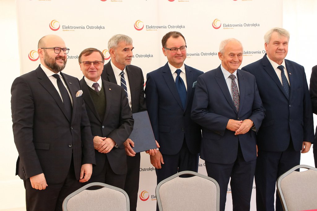 Elektrowina Ostrołęka C: Umowa na przebudowę infrastruktury kolejowej podpisana [04.10.2019] - zdjęcie #12 - eOstroleka.pl