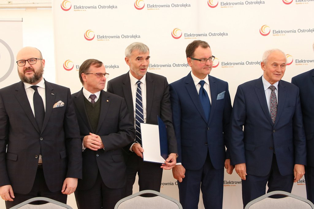 Elektrowina Ostrołęka C: Umowa na przebudowę infrastruktury kolejowej podpisana [04.10.2019] - zdjęcie #1 - eOstroleka.pl