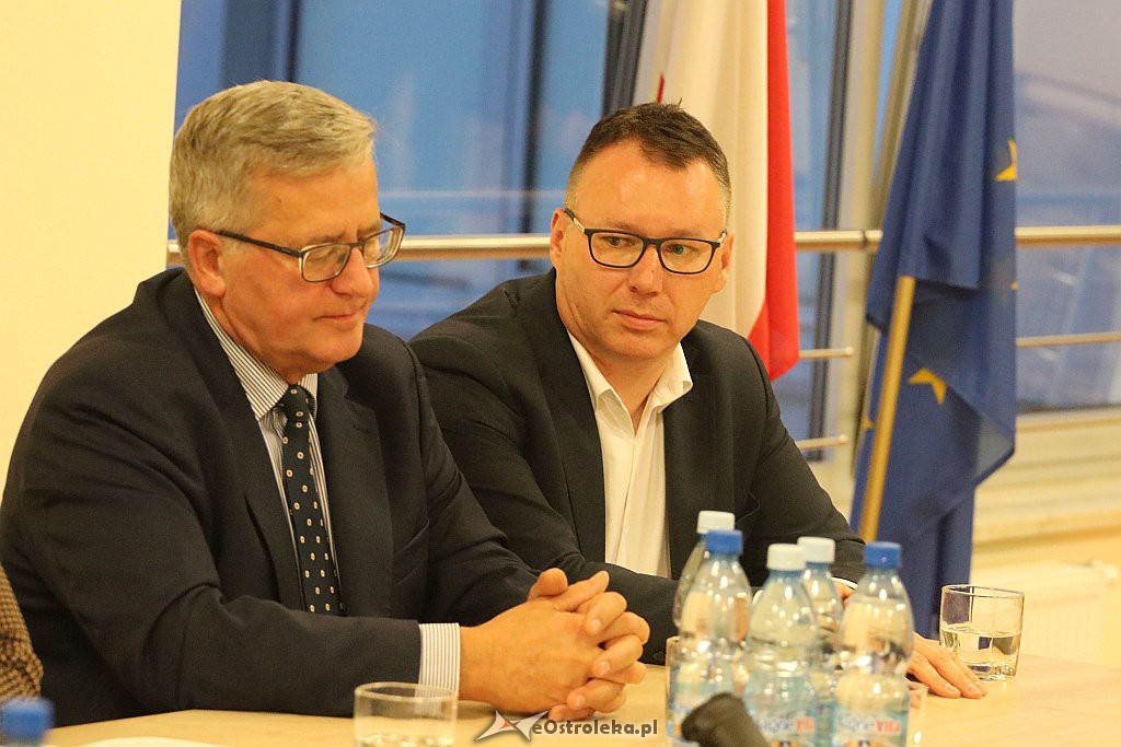 Bronisław Komorowski w Ostrołęce [04.10.2019] - zdjęcie #23 - eOstroleka.pl
