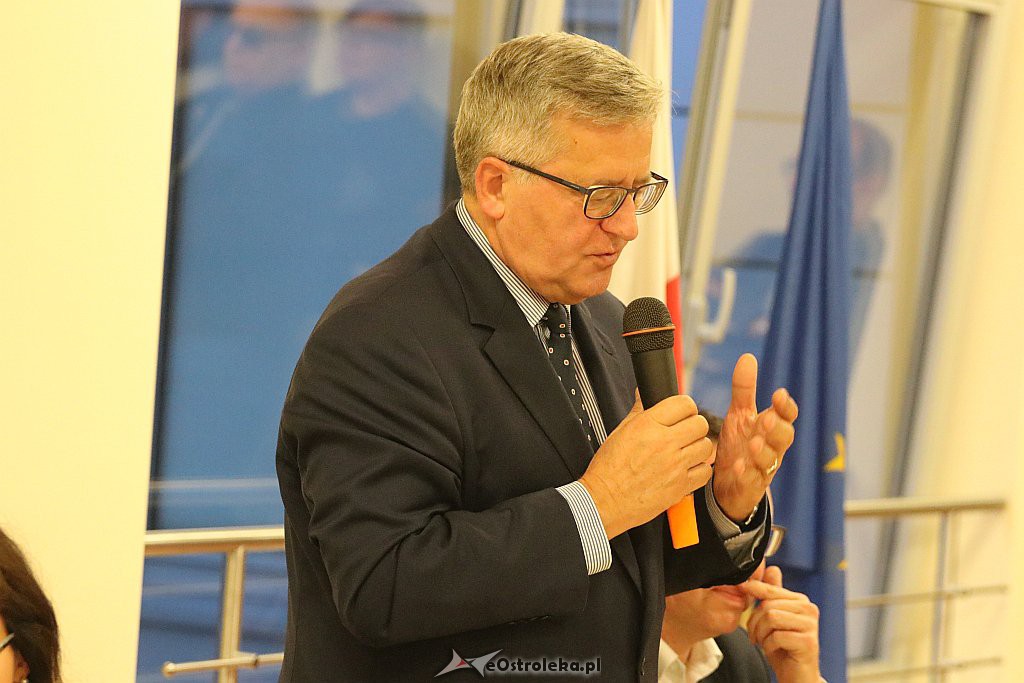 Bronisław Komorowski w Ostrołęce [04.10.2019] - zdjęcie #18 - eOstroleka.pl
