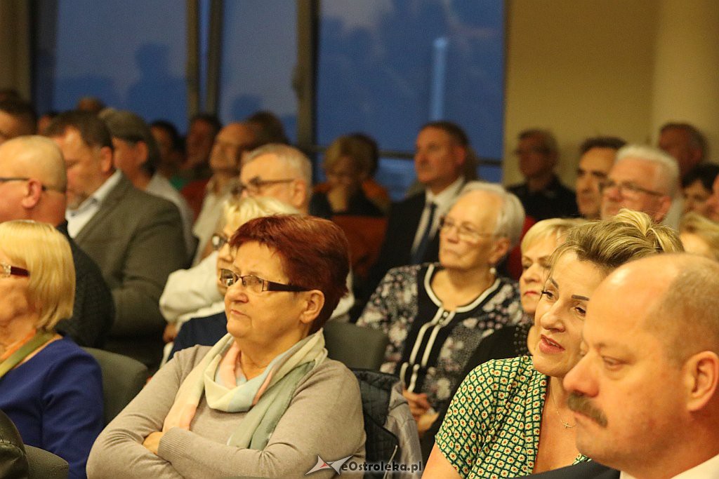 Bronisław Komorowski w Ostrołęce [04.10.2019] - zdjęcie #14 - eOstroleka.pl