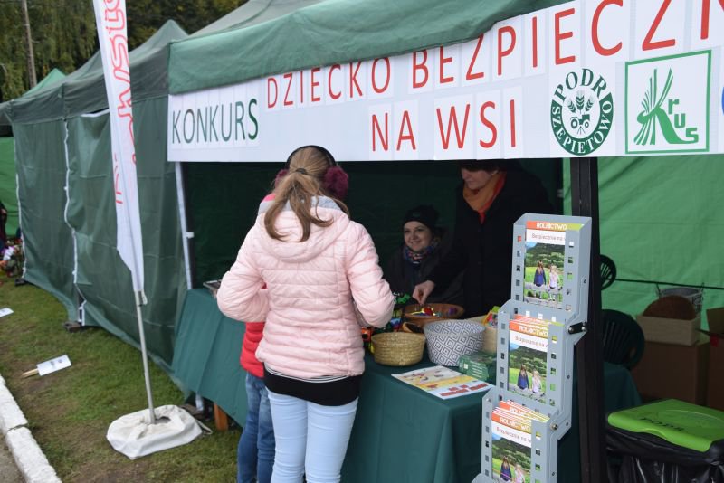 W Szepietowie odbyły się Targi Ogrodnicze „Jesień w sadzie i ogrodzie” Targi Leśne - zdjęcie #25 - eOstroleka.pl