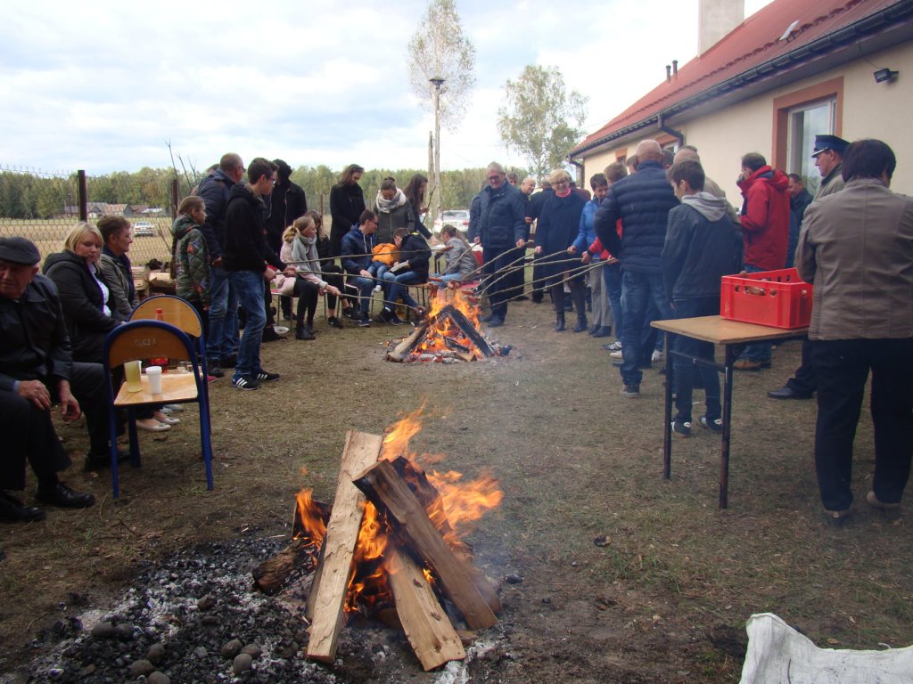 Pusta Noc i 75. rocznica pacyfikacji wsi Bandysie [06.10.2019] - zdjęcie #36 - eOstroleka.pl