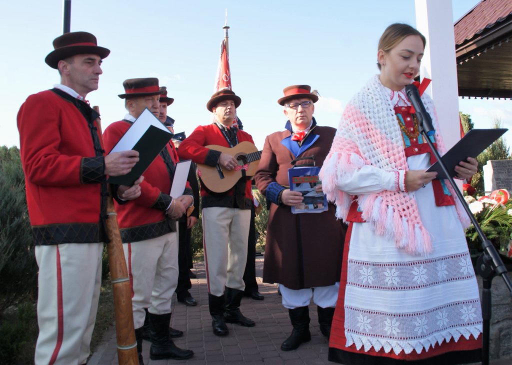Pusta Noc i 75. rocznica pacyfikacji wsi Bandysie [06.10.2019] - zdjęcie #33 - eOstroleka.pl