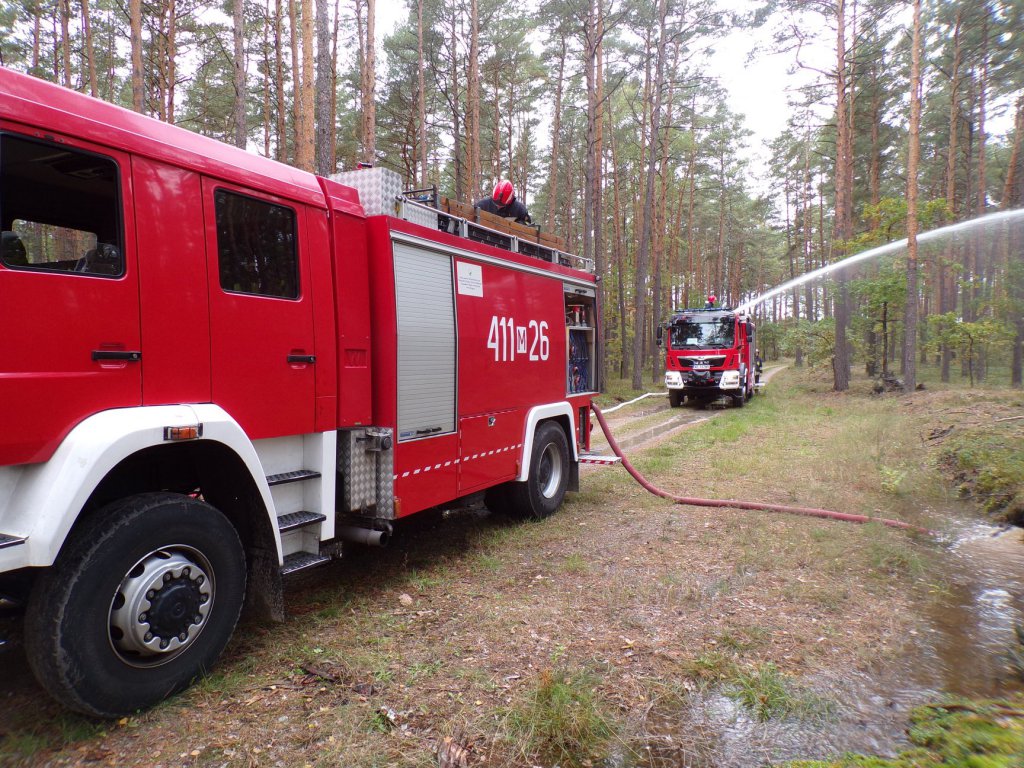 Strażackie manewry w Przystani pod Ostrołęką [07.10.2019] - zdjęcie #1 - eOstroleka.pl