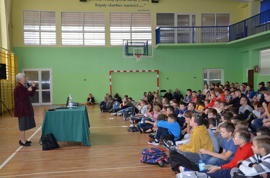 Spotkanie z astronomią w Szkole Podstawowej nr 2 [ZDJĘCIA] - zdjęcie #4 - eOstroleka.pl