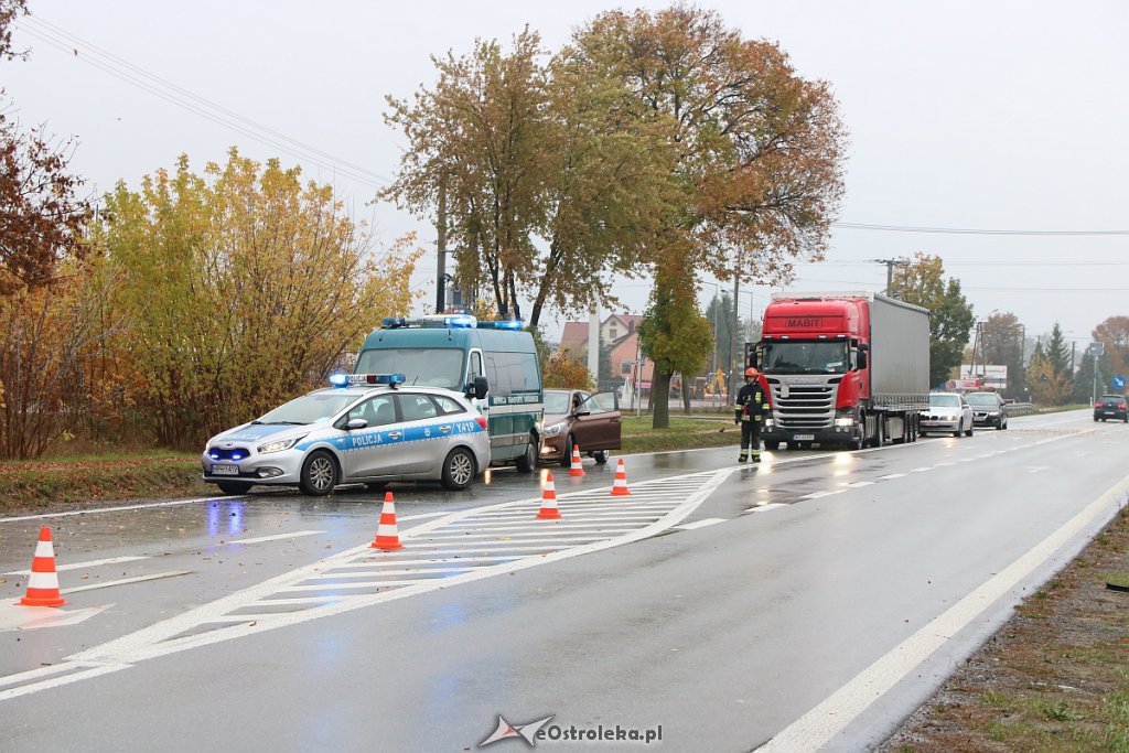Wypadek na Warszawskiej w Ostrołęce [10.10.2019] - zdjęcie #9 - eOstroleka.pl