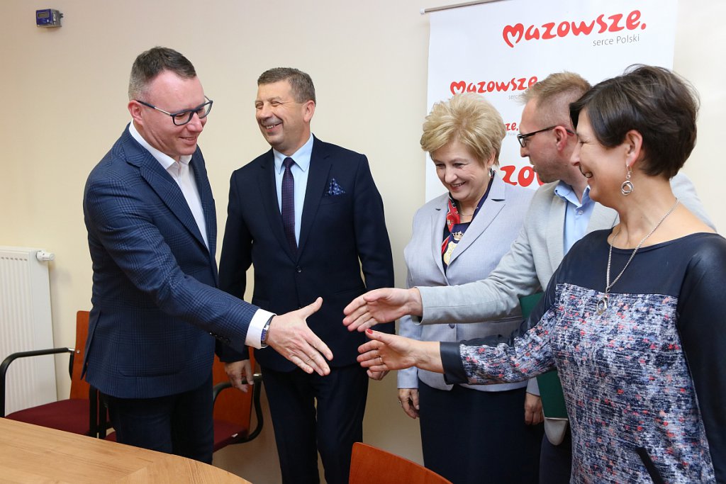 Ponad pół miliona na pracownie informatyczne i językowe dla subregionu ostrołęckiego [10.10.2019] - zdjęcie #20 - eOstroleka.pl