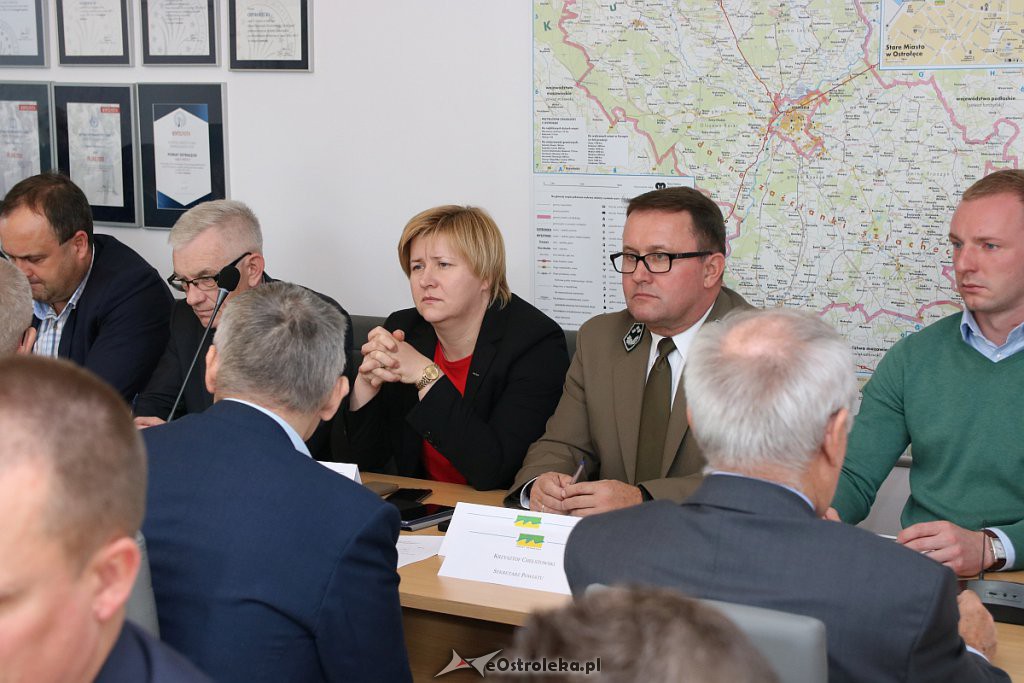 XI sesja Rady Powiatu w Ostrołęce [11.10.2019] - zdjęcie #19 - eOstroleka.pl