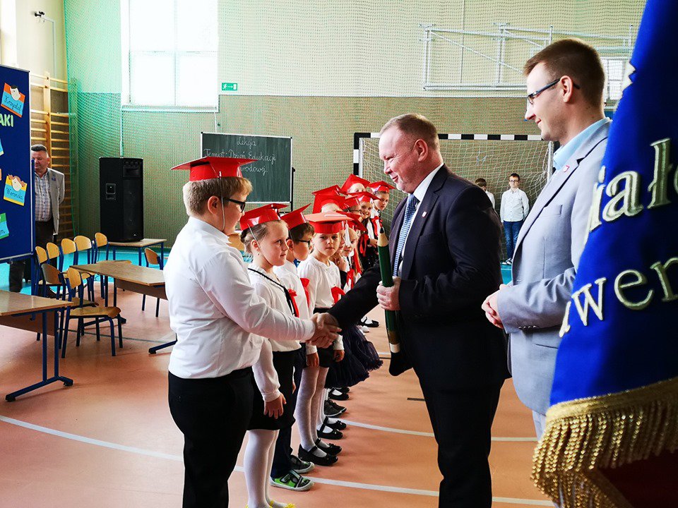 Uroczystości z okazji Dnia Edukacji Narodowej w gminie Rzekuń [11.10.2019] - zdjęcie #10 - eOstroleka.pl