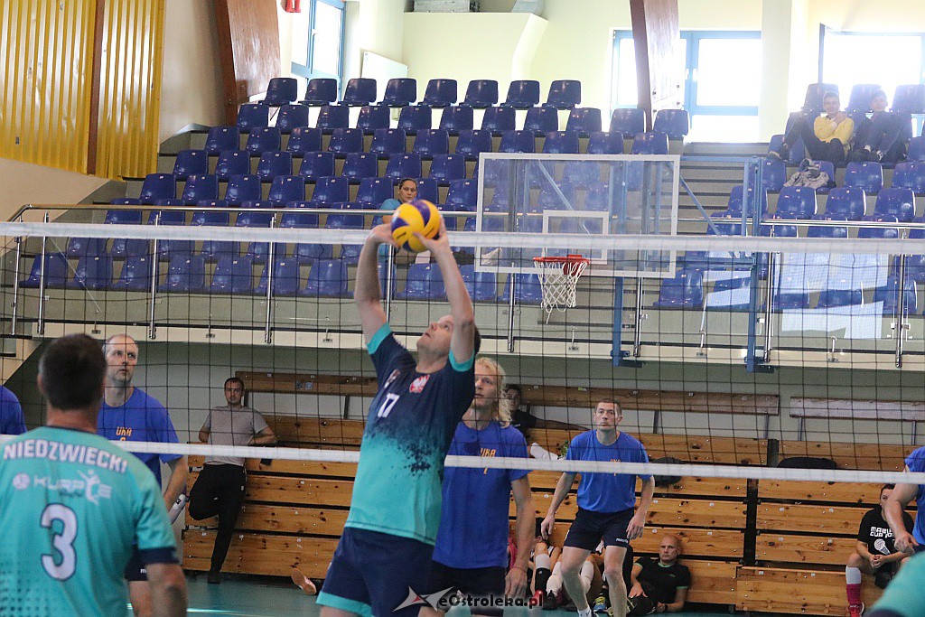Kurpie Volleyball - drugi dzień turnieju [12.10.2019] - zdjęcie #2 - eOstroleka.pl