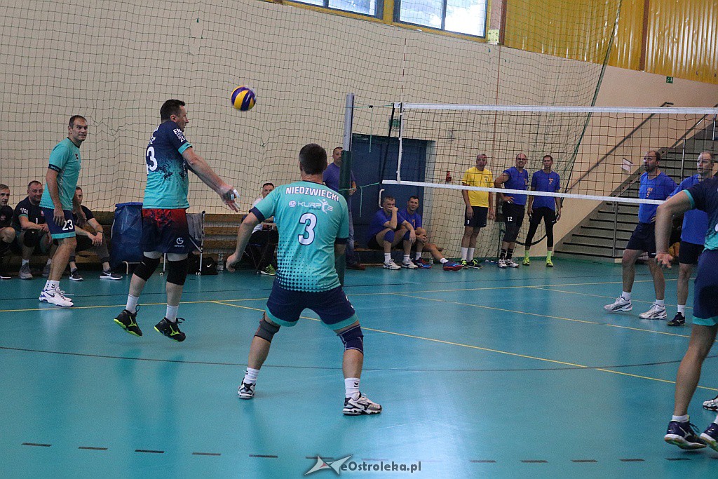 Kurpie Volleyball - drugi dzień turnieju [12.10.2019] - zdjęcie #9 - eOstroleka.pl