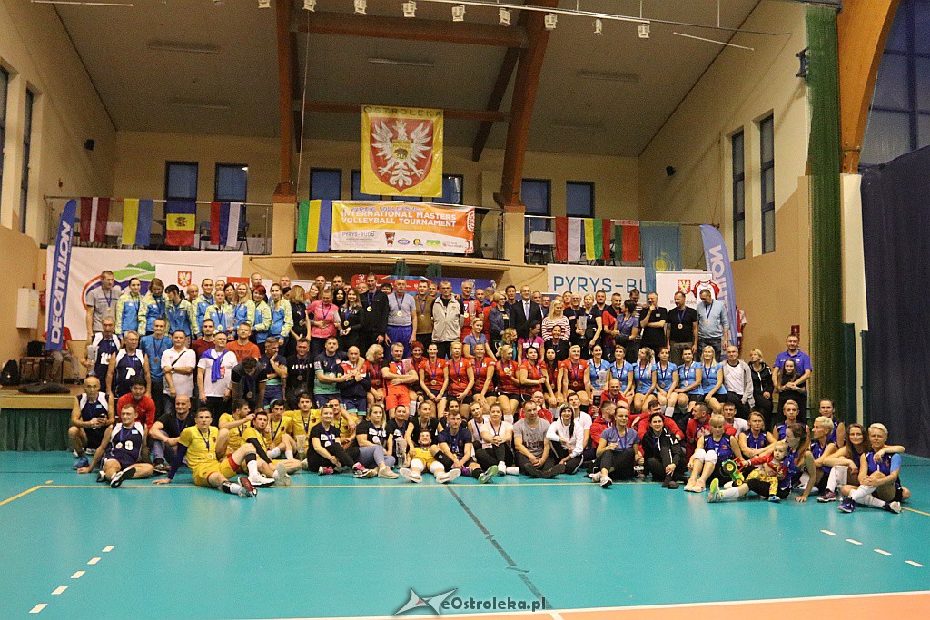 Kurpie Volleyball - drugi dzień turnieju [12.10.2019] - zdjęcie #68 - eOstroleka.pl