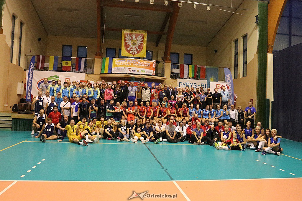 Kurpie Volleyball - drugi dzień turnieju [12.10.2019] - zdjęcie #1 - eOstroleka.pl
