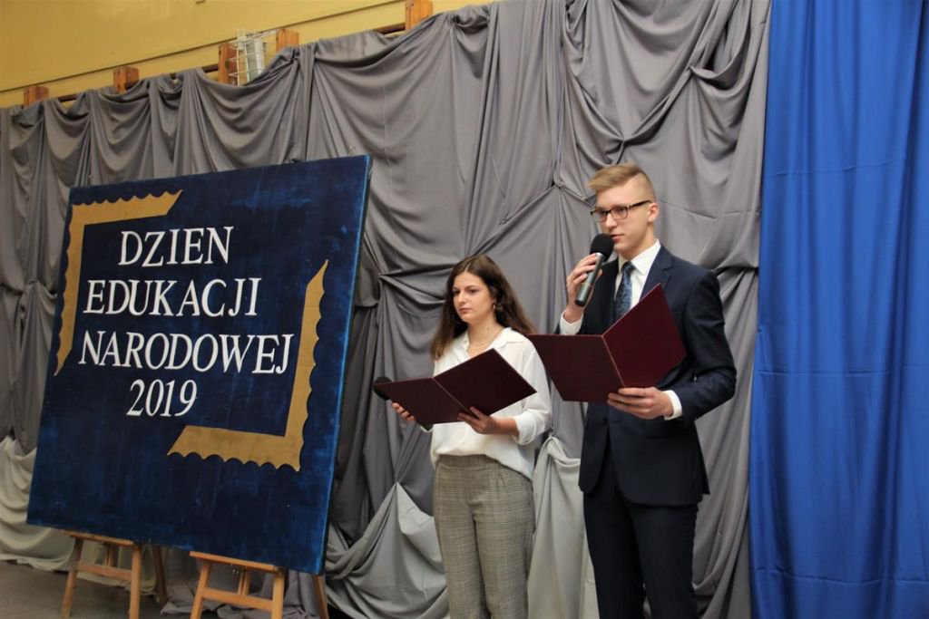 Uroczystość z okazji „Dnia Nauczyciela” w I LO [14.10.2019] - zdjęcie #23 - eOstroleka.pl