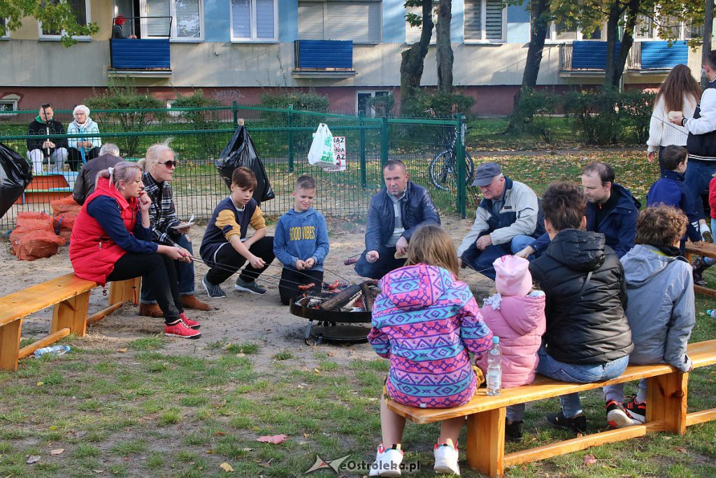 Rodzinne ognisko z Radą Osiedla Starosty Kosa [14.10.2019] - zdjęcie #5 - eOstroleka.pl