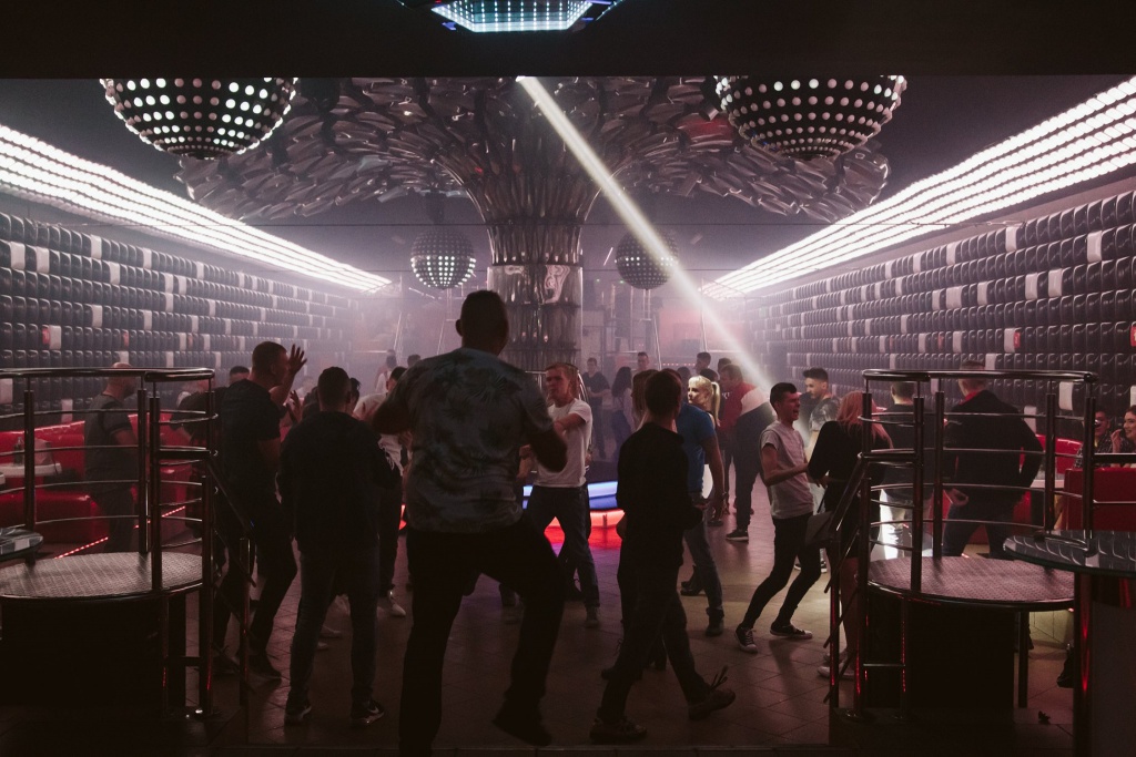 Laserowe Show w Clubie Ibiza Zalesie [16.10.2019] - zdjęcie #1 - eOstroleka.pl