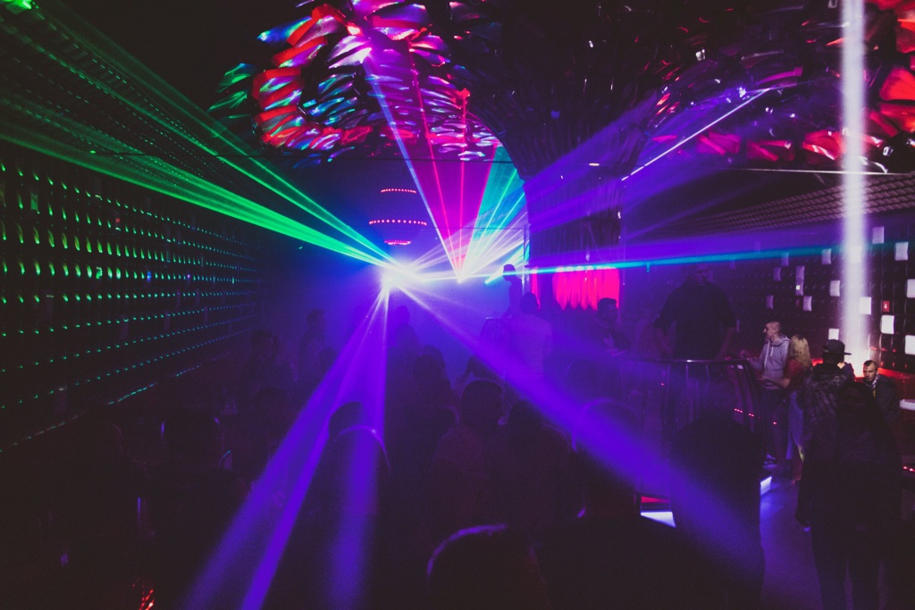 Laserowe Show w Clubie Ibiza Zalesie [16.10.2019] - zdjęcie #12 - eOstroleka.pl