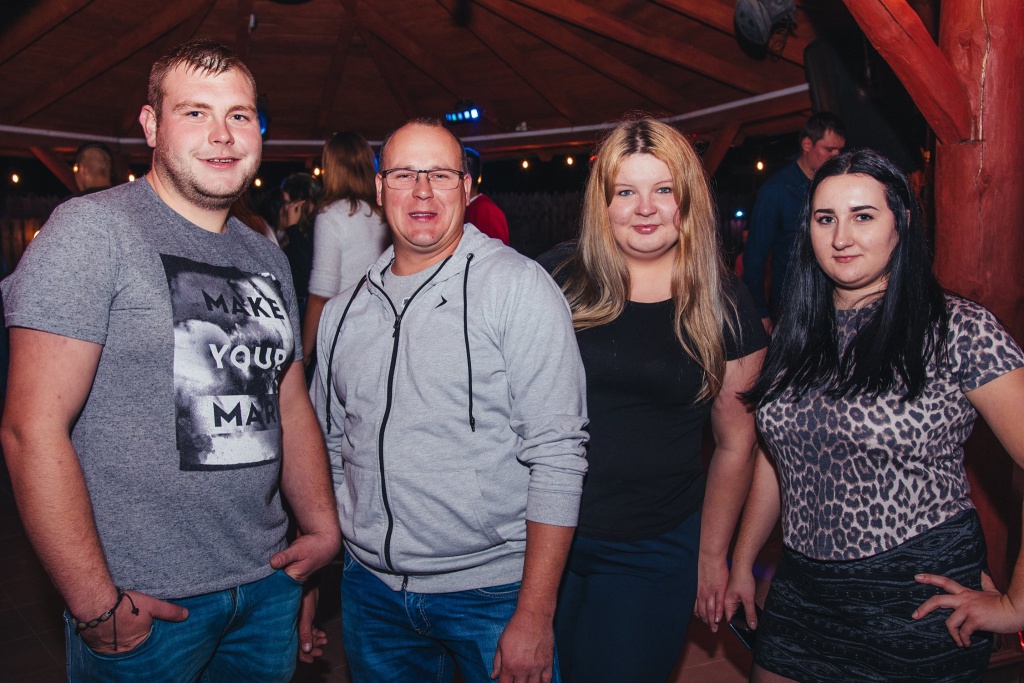 Laserowe Show w Clubie Ibiza Zalesie [16.10.2019] - zdjęcie #20 - eOstroleka.pl