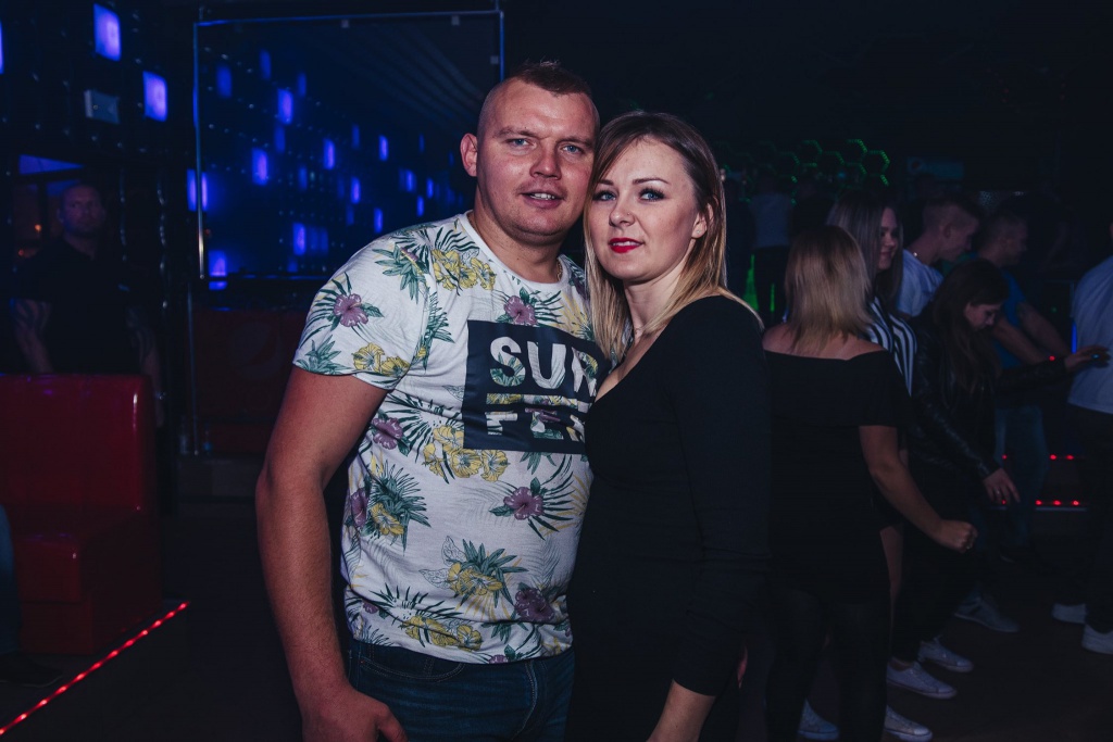 Laserowe Show w Clubie Ibiza Zalesie [16.10.2019] - zdjęcie #21 - eOstroleka.pl