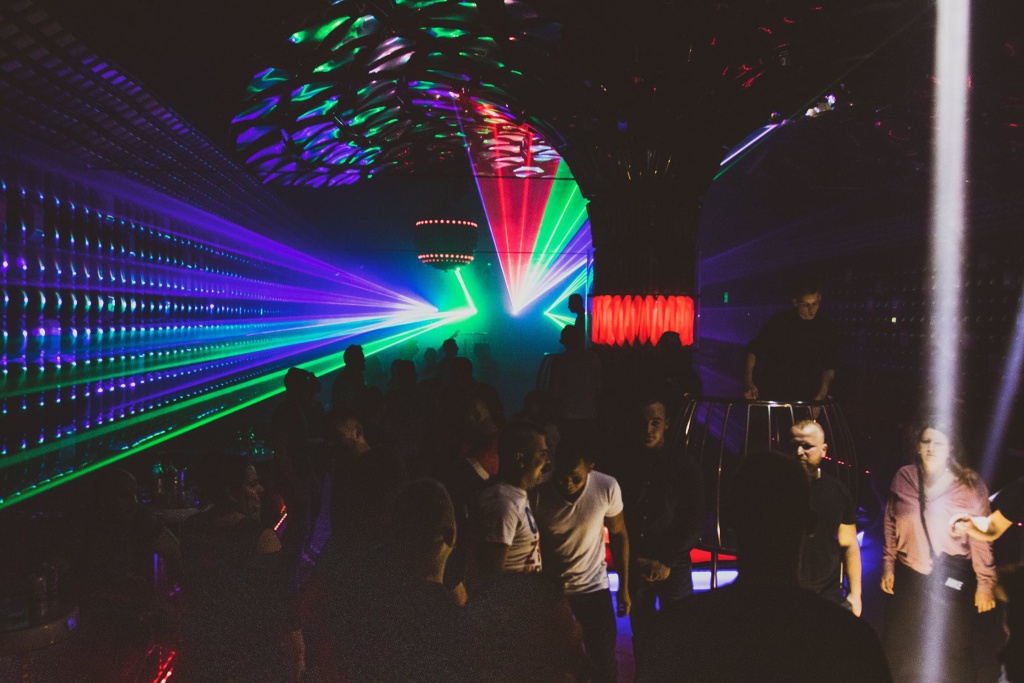 Laserowe Show w Clubie Ibiza Zalesie [16.10.2019] - zdjęcie #22 - eOstroleka.pl