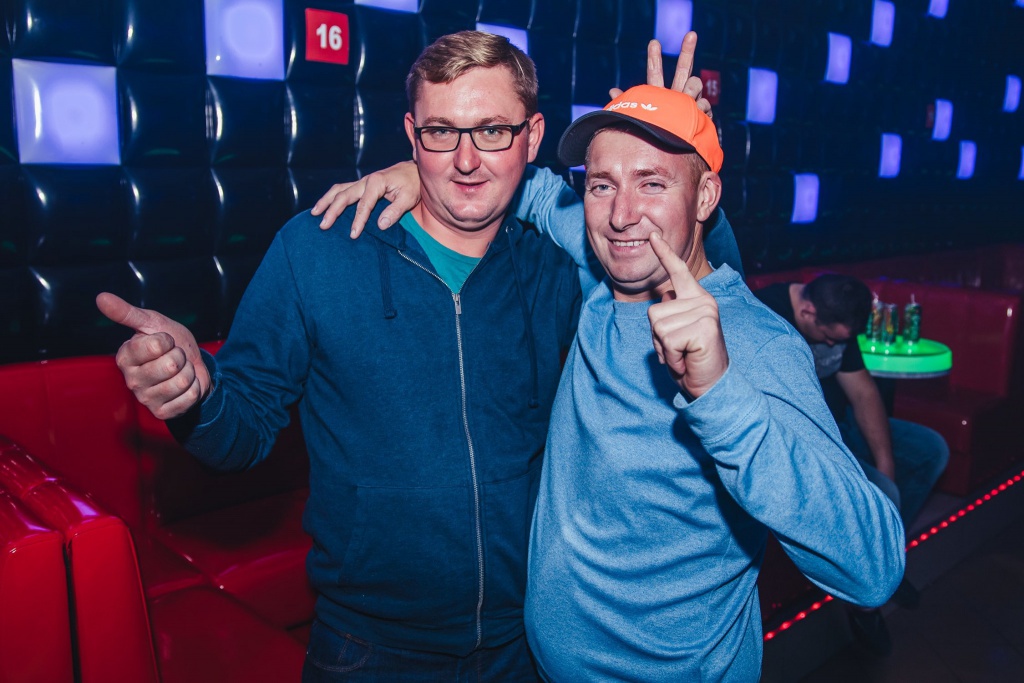 Laserowe Show w Clubie Ibiza Zalesie [16.10.2019] - zdjęcie #26 - eOstroleka.pl