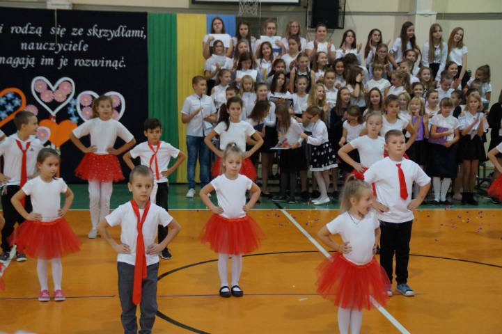 Dzień Edukacji Narodowej w ostrołęckiej „piątce” [14.10.2019] - zdjęcie #96 - eOstroleka.pl