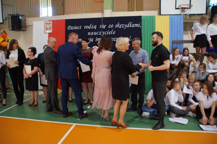 Dzień Edukacji Narodowej w ostrołęckiej „piątce” [14.10.2019] - zdjęcie #14 - eOstroleka.pl