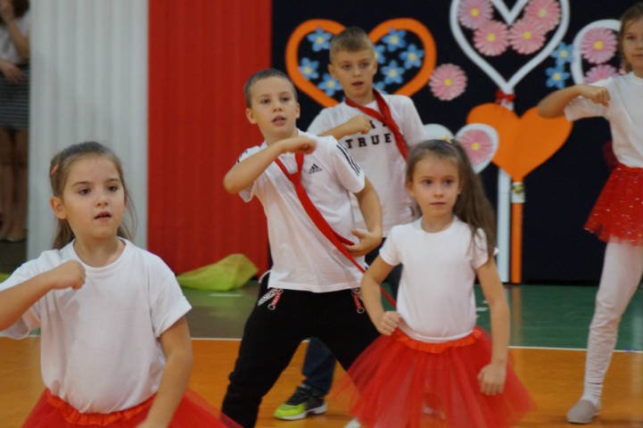 Dzień Edukacji Narodowej w ostrołęckiej „piątce” [14.10.2019] - zdjęcie #59 - eOstroleka.pl