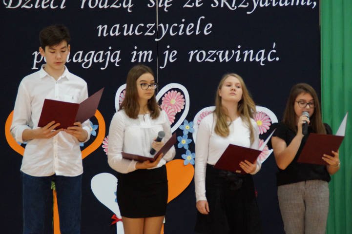 Dzień Edukacji Narodowej w ostrołęckiej „piątce” [14.10.2019] - zdjęcie #28 - eOstroleka.pl
