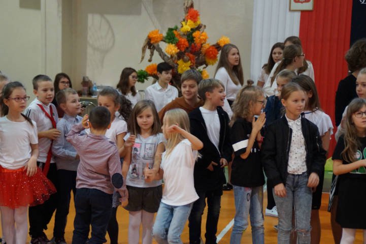 Dzień Edukacji Narodowej w ostrołęckiej „piątce” [14.10.2019] - zdjęcie #84 - eOstroleka.pl