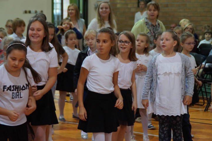 Dzień Edukacji Narodowej w ostrołęckiej „piątce” [14.10.2019] - zdjęcie #12 - eOstroleka.pl