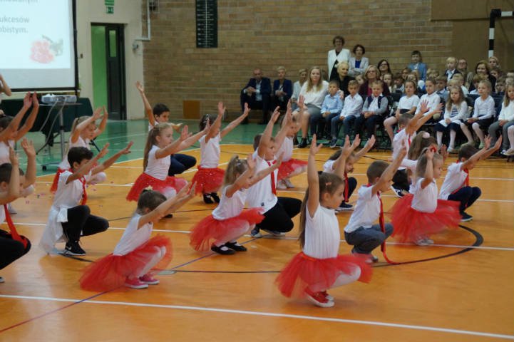 Dzień Edukacji Narodowej w ostrołęckiej „piątce” [14.10.2019] - zdjęcie #8 - eOstroleka.pl