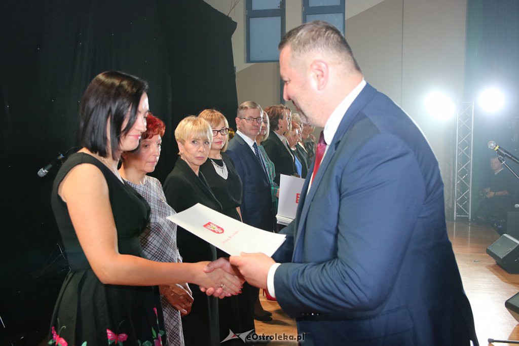 Koncertowy Dzień Nauczyciela [17.10.2019] - zdjęcie #83 - eOstroleka.pl