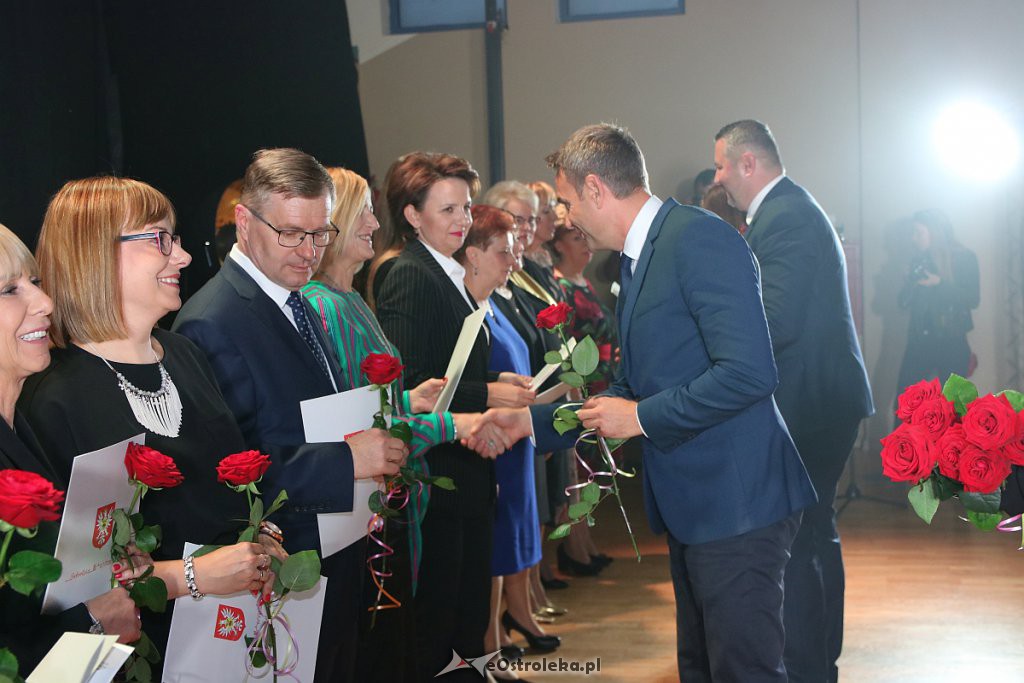 Koncertowy Dzień Nauczyciela [17.10.2019] - zdjęcie #75 - eOstroleka.pl