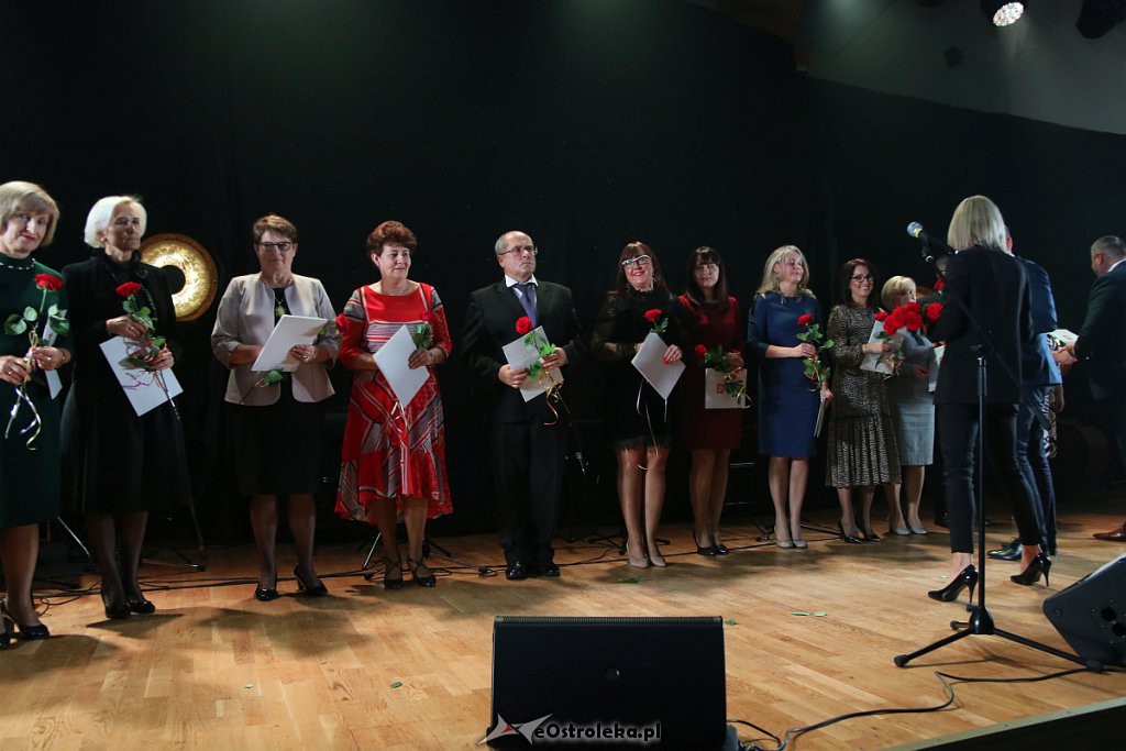 Koncertowy Dzień Nauczyciela [17.10.2019] - zdjęcie #34 - eOstroleka.pl